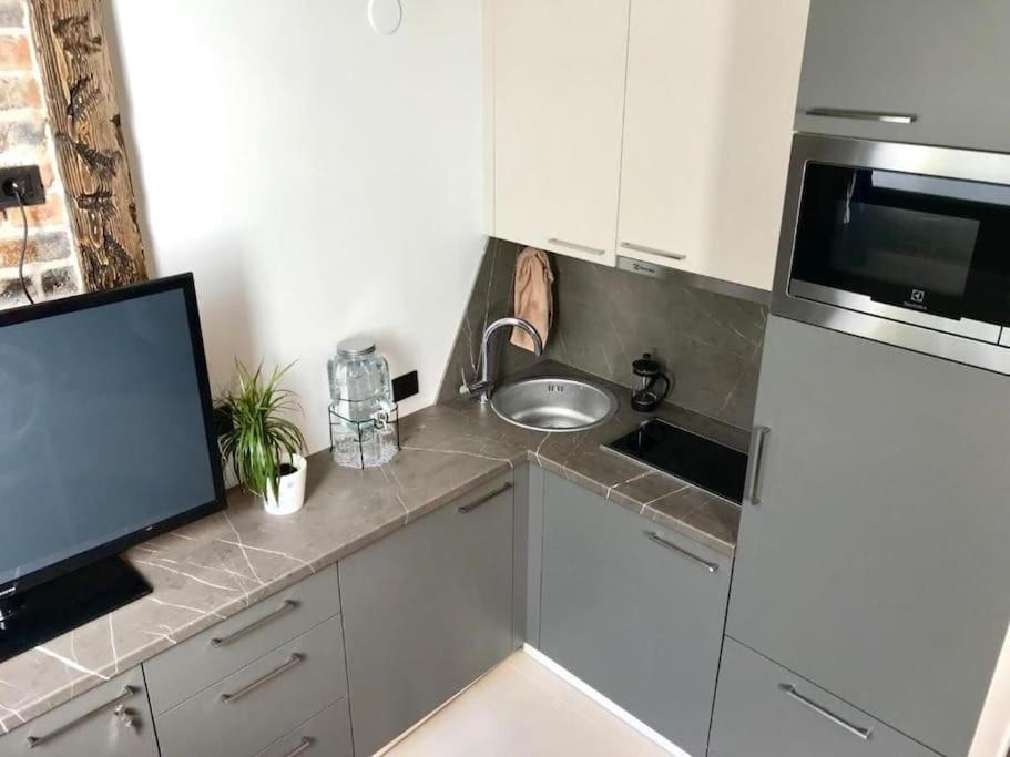 Charming Loft Near Old Town Apartman Tallinn Kültér fotó